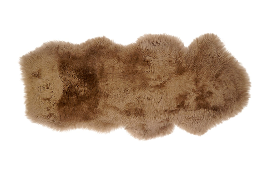 Kaiser Dekolammfell aus 1,5 Fellen 145x65cm cappuccino