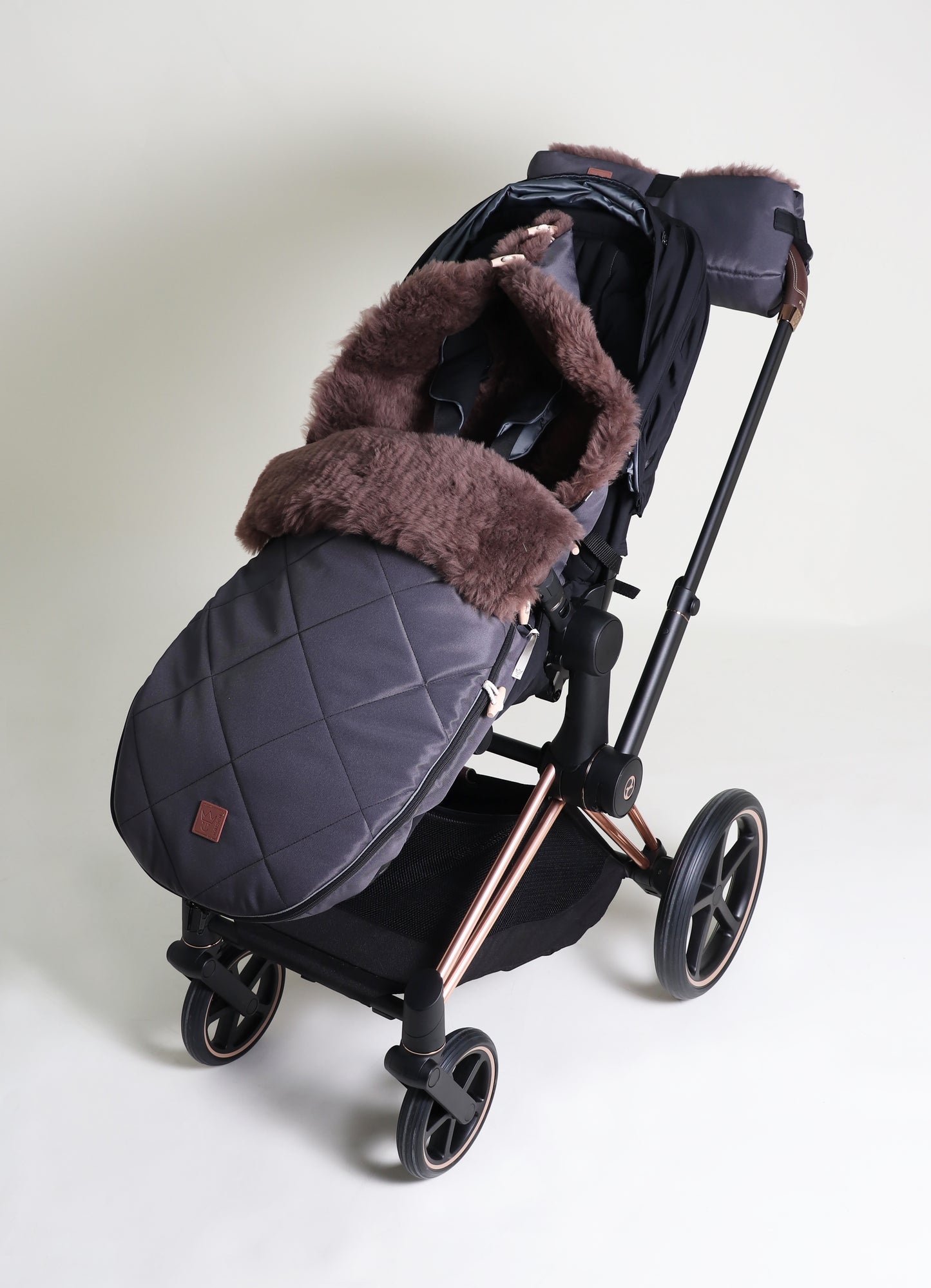 Kaiser Lammfell Fußsack Toffee anthracite