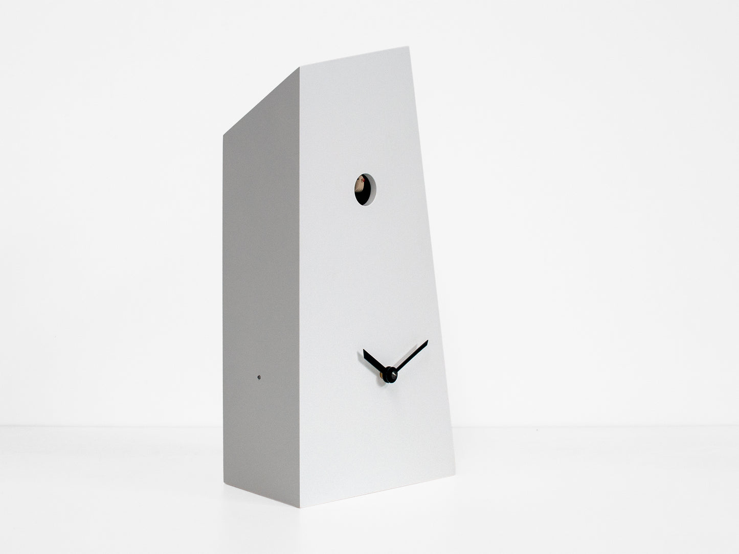 Progetti Wanduhr Monolith white