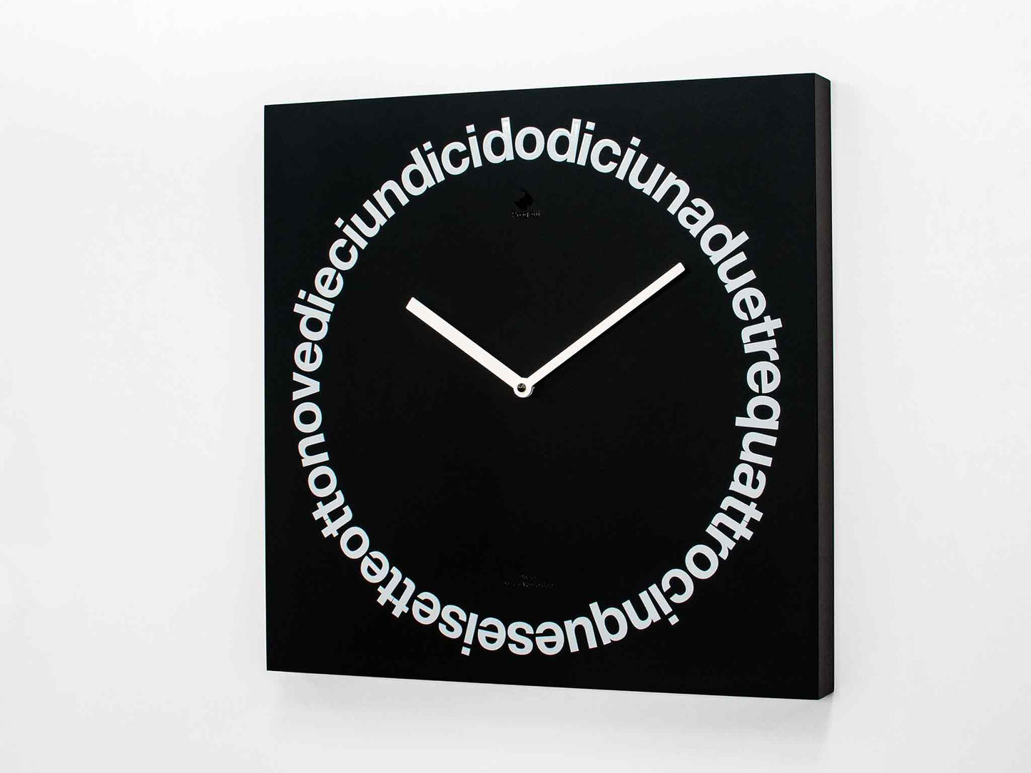 Progetti Wanduhr Dodici black (italian writing)