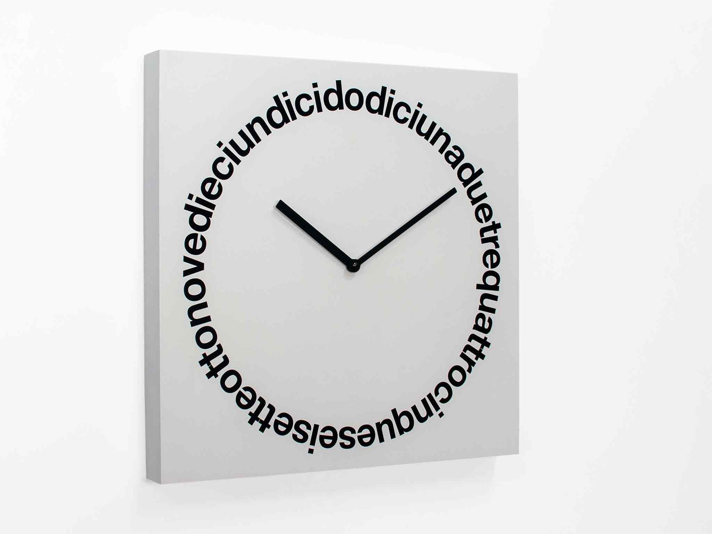 Progetti Wanduhr Dodici white (italian writing)