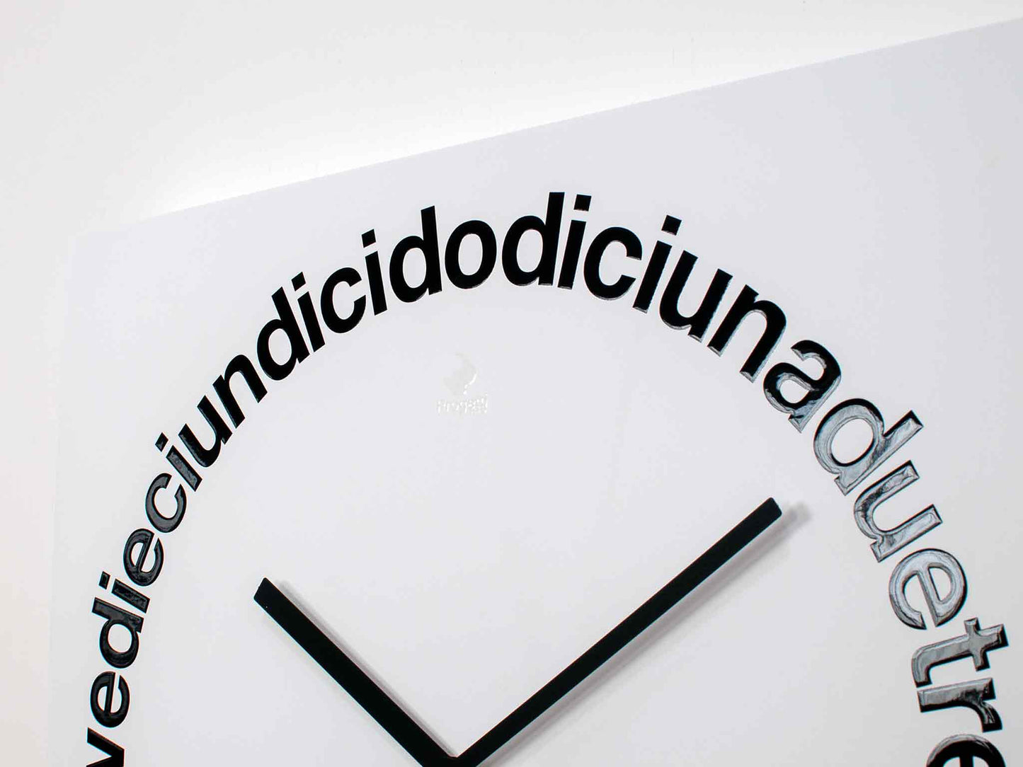 Progetti Wanduhr Dodici white (italian writing)
