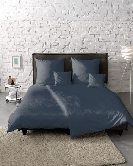 fleuresse Mako-Satin Bettwäsche Colours Uni 240x220 nachtblau