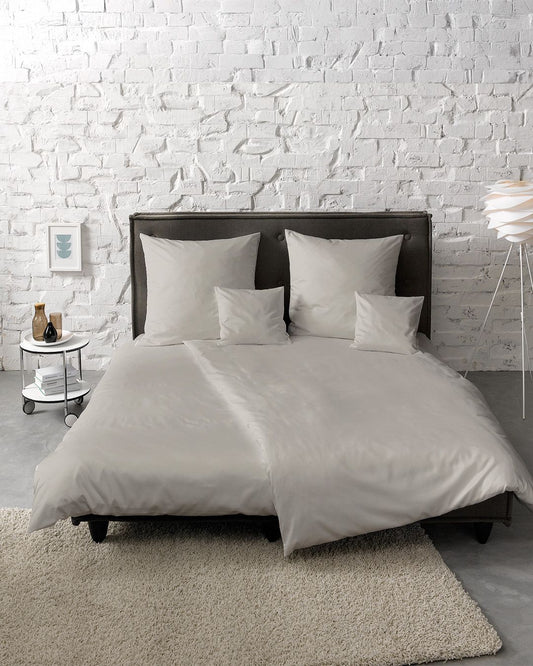 fleuresse Mako-Satin Bettwäsche Colours Uni 240x220 grau